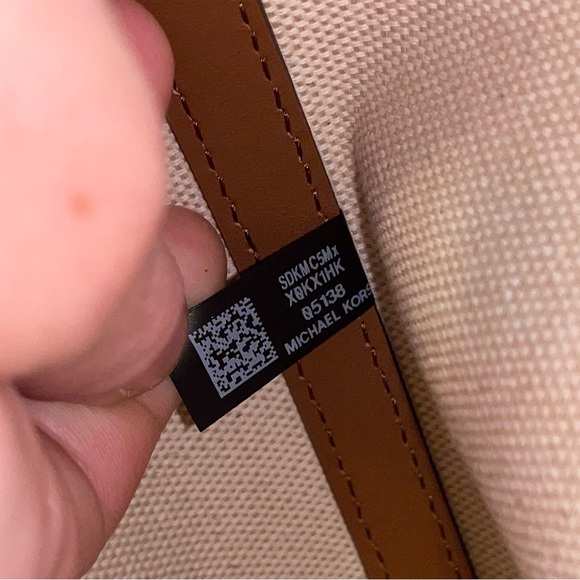 NWT MICHAEL Michael Kors EVA Large Signature Logo Stripe Tote Bag MK - Picture 14 of 16